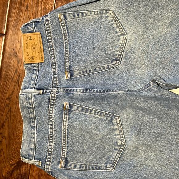 Vintage Gap Jeans in a Women's 29 x 34 Baggy Fit Button Fly Jeans Made in USA - Picture 7 of 7